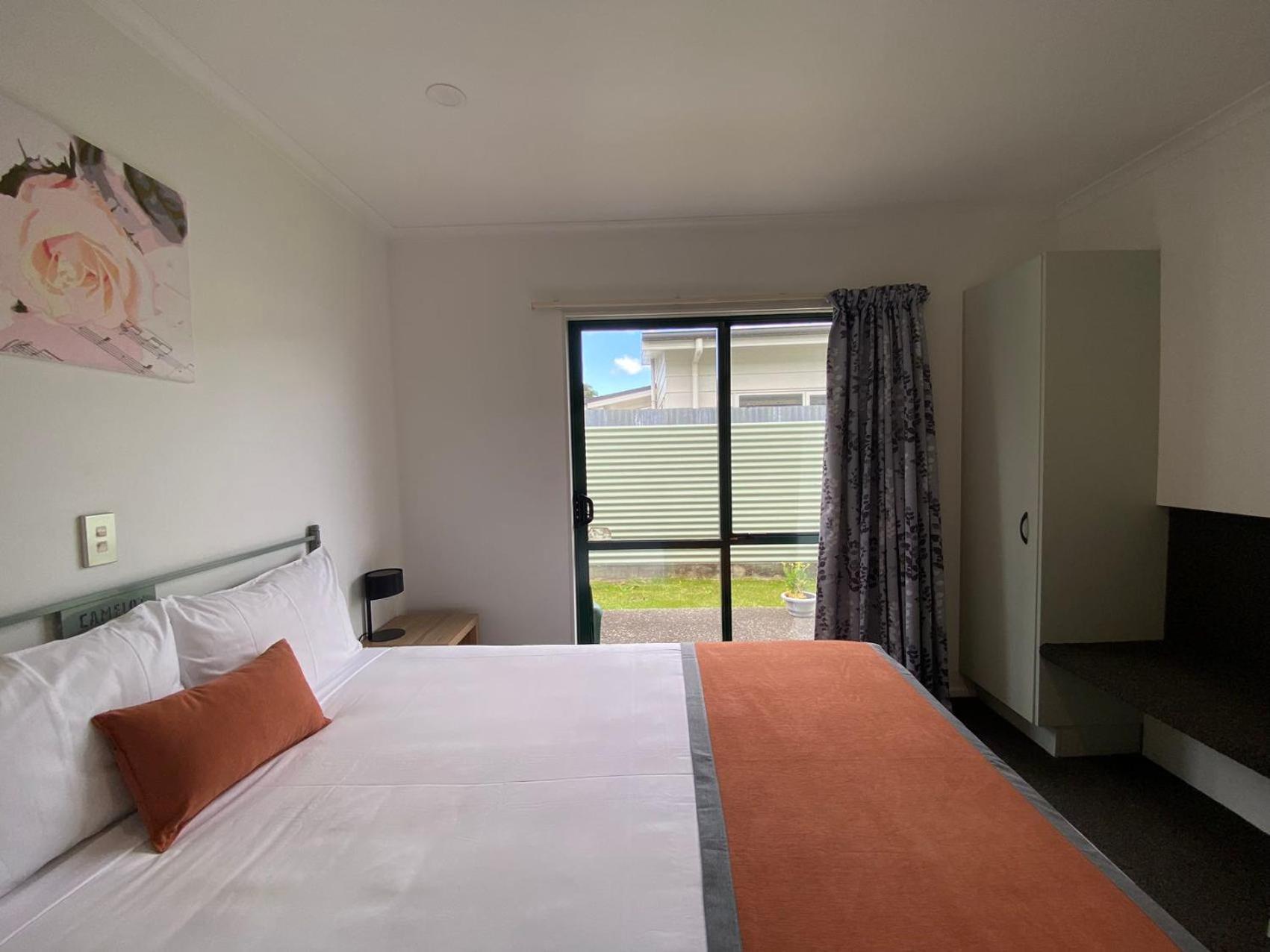 Camelot Motor Lodge And Conference Centre Palmerston North Buitenkant foto