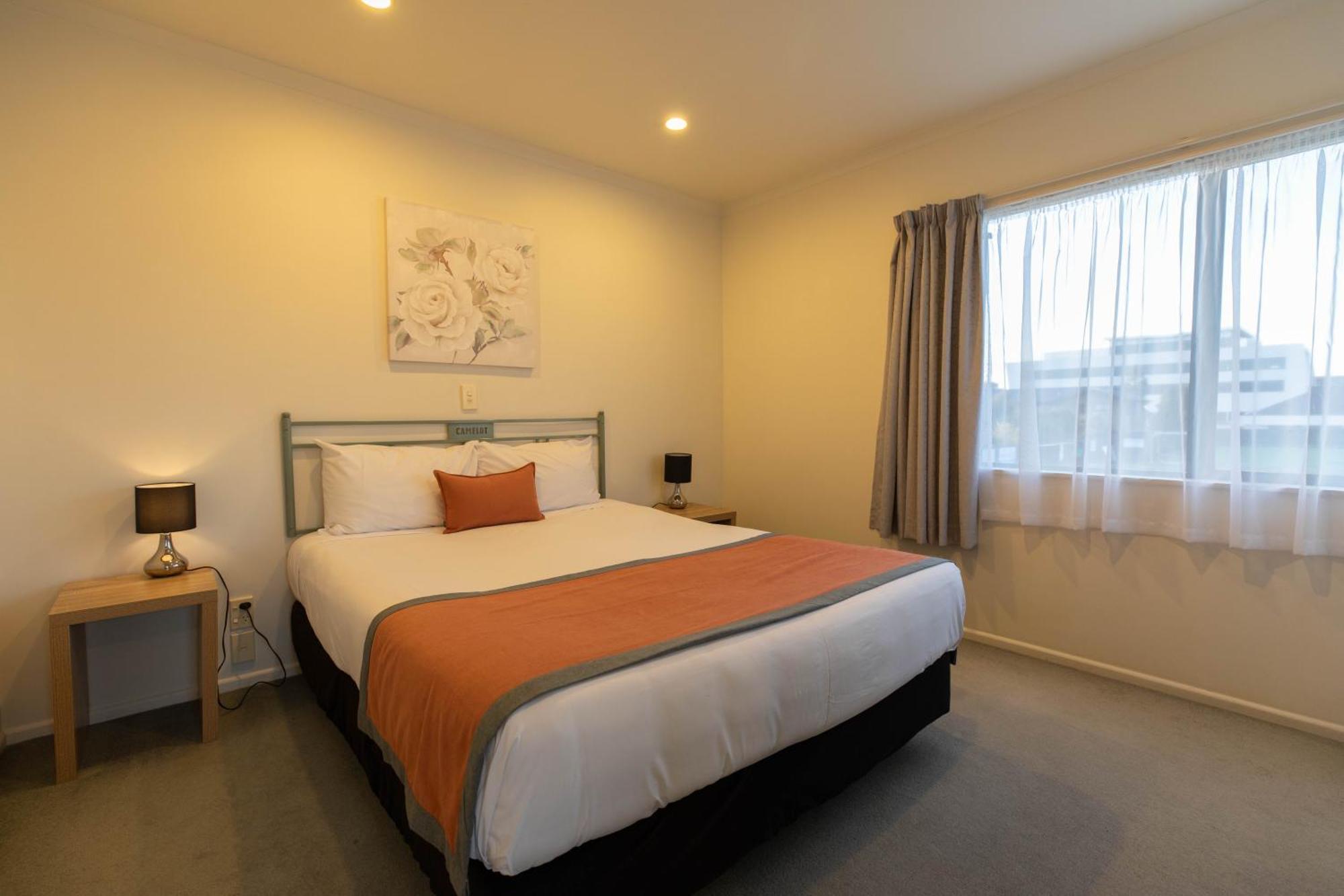Camelot Motor Lodge And Conference Centre Palmerston North Buitenkant foto