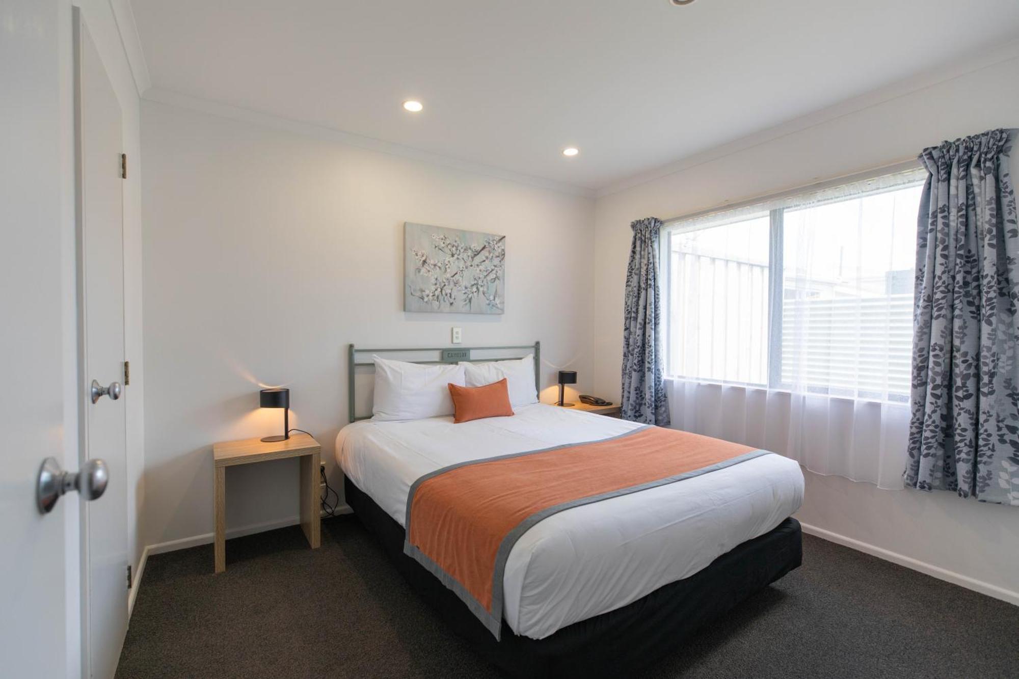 Camelot Motor Lodge And Conference Centre Palmerston North Buitenkant foto