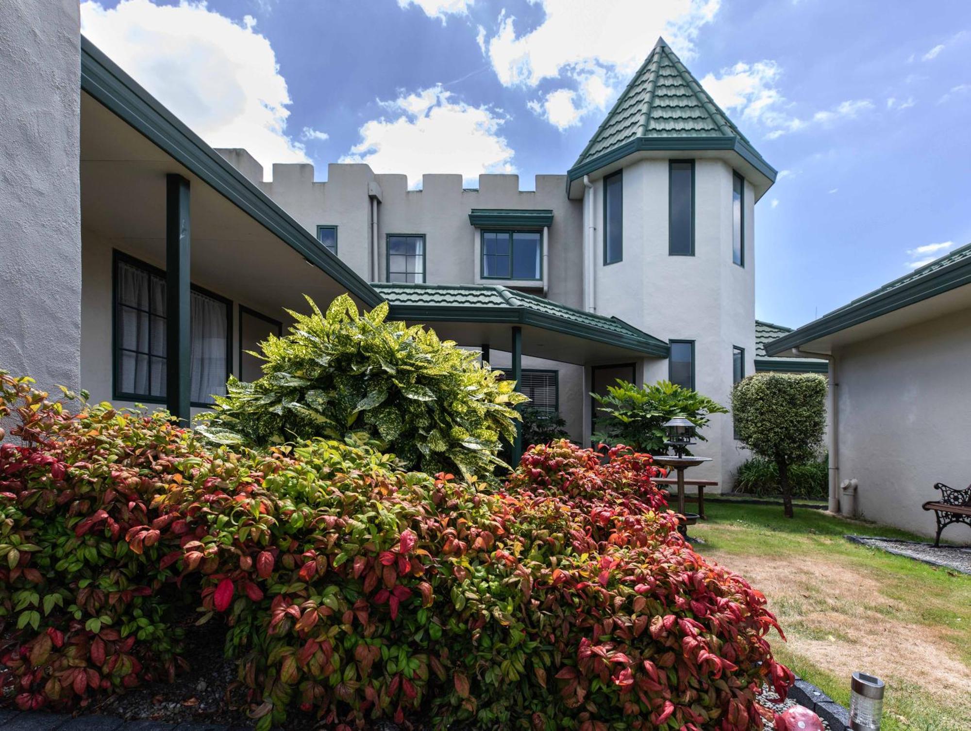 Camelot Motor Lodge And Conference Centre Palmerston North Buitenkant foto